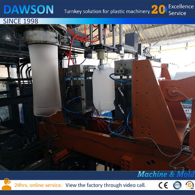 خروجی 130 کیلوگرم در ساعت دستگاه قالب‌گیری بادی اکستروژن بشکه پلاستیکی HDPE با ظرفیت 20 لیتر، 4.4 در 3.4 در 3.6 متر